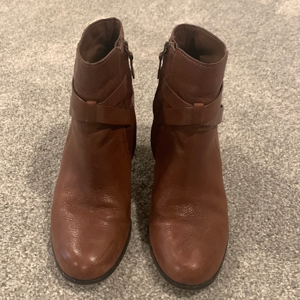 Cole Haan Rhinecliff Grand OS Zip Up Ankle Heeled Bootie, Sz 7.5B used